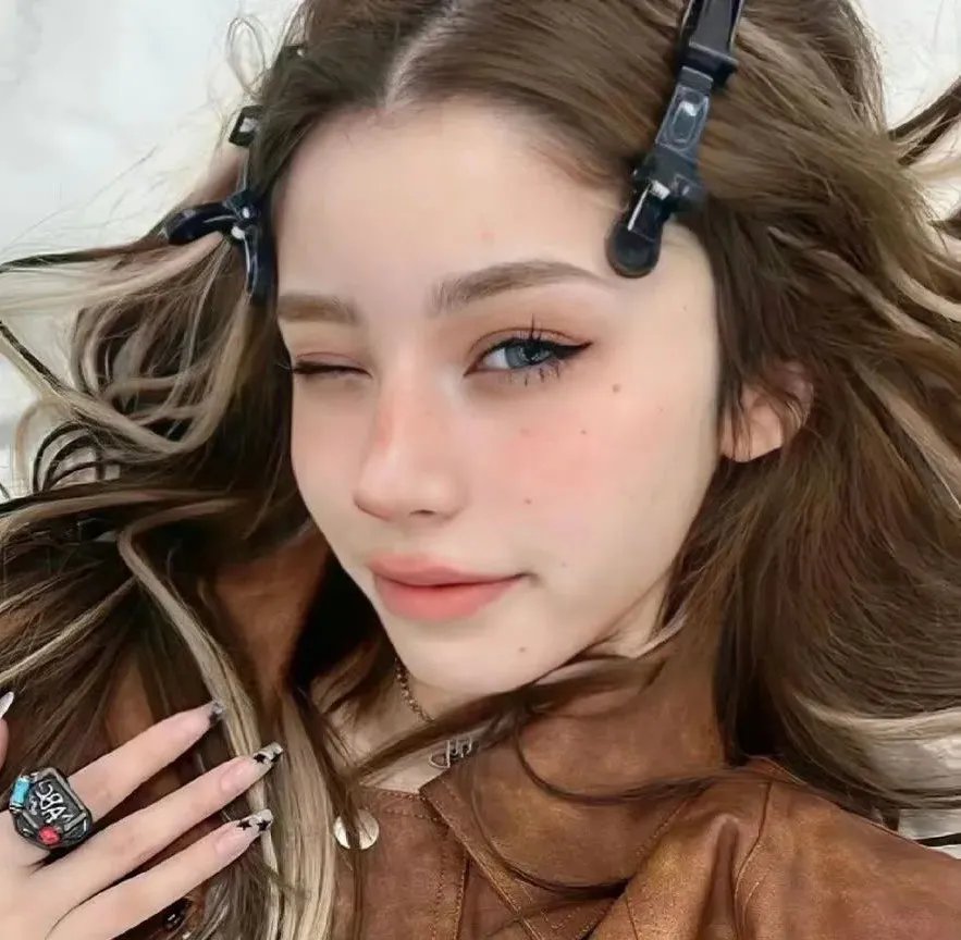 小酒馆 海报